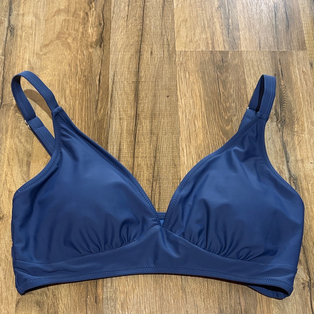 Blooming Jelly Blue Swim Top – Medium – Never Worn